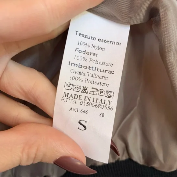 NEW, Women's Puffer Jacket, Small - Picture 9 of 12